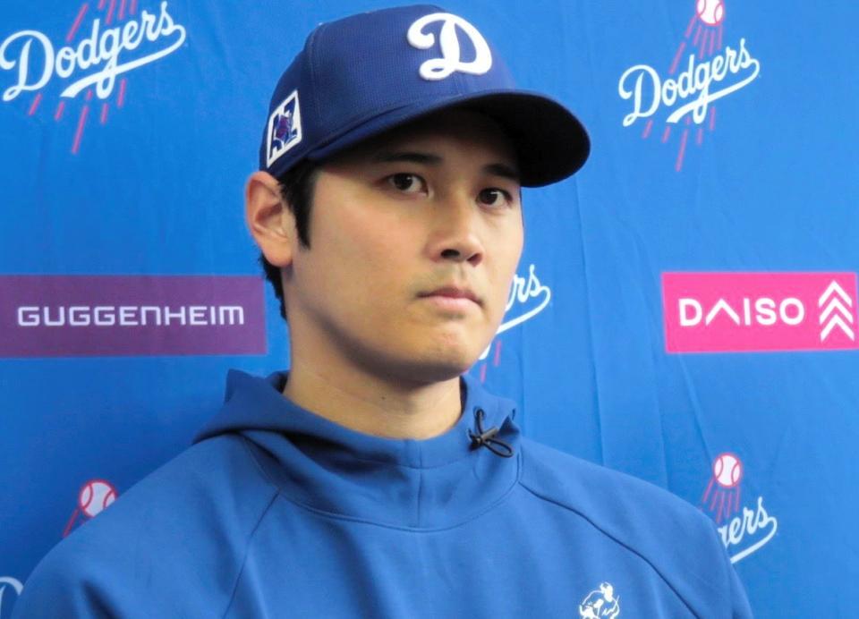 「大谷翔平が小さく見える」２２９センチ男との衝撃２ショットに反響「でも下半身大谷くんより細い」-–-デイリースポーツ