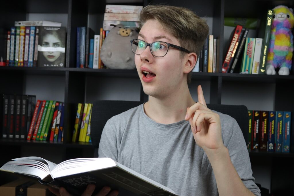 student, studying, reading, knowledge, study, education, book, literature, textbook, boy, male